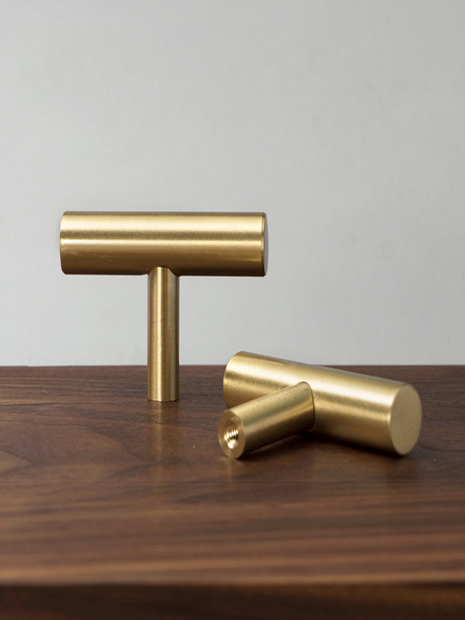 T-BAR CABINET HANDLE